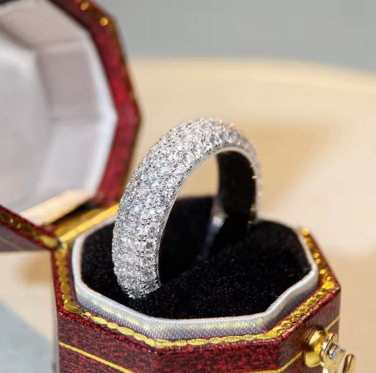 Bague Hip Hop Luxe Unisexe – Platine Massif PT950 & Or Blanc, Entièrement Sertie de Diamants